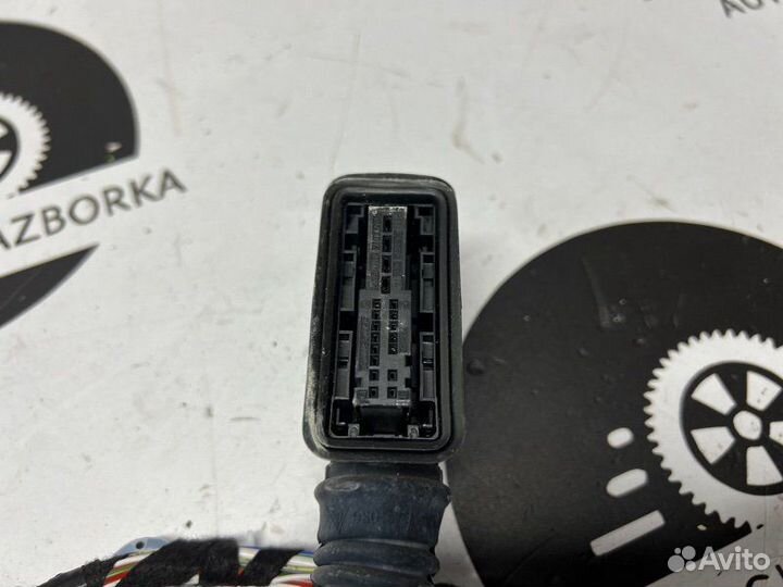 Проводка двери задняя правая Porsche Macan 95B