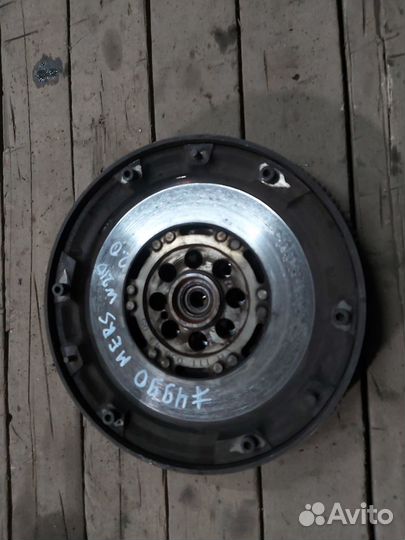 Маховик Mercedes-Benz E-Class W210