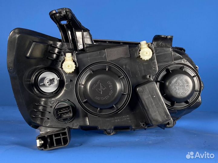 Фара Aveo T300 седан