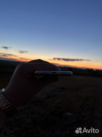 iPhone 11 128 gb white