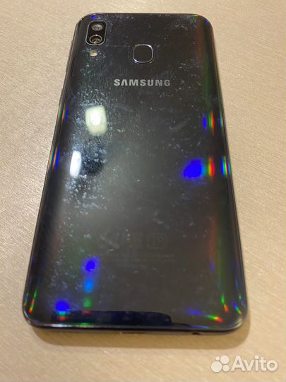 Samsung Galaxy A40, 4/64 ГБ