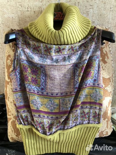 Блузка, с большим красивым воротом