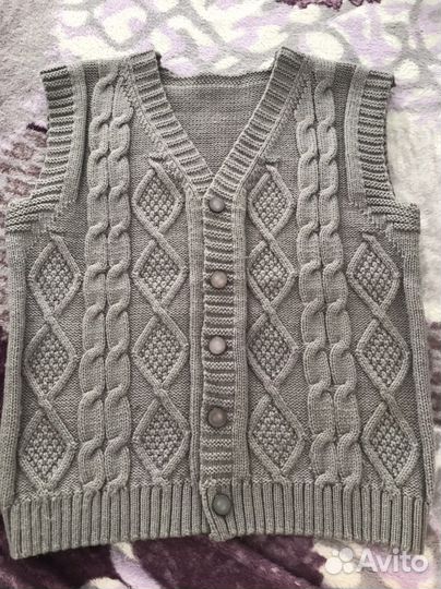 Жилетка для мальчика на 7-8 лет