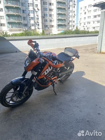 KTM DUK 200