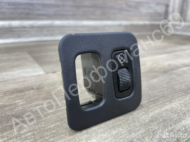 Кнопка регулятор яркости подсветки салона Pajero 3