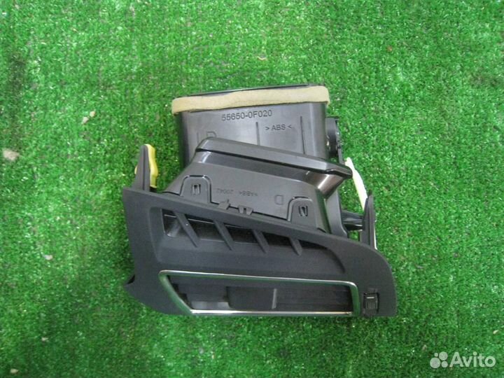 Дефлектор торпедо левый Toyota Verso R2 2015