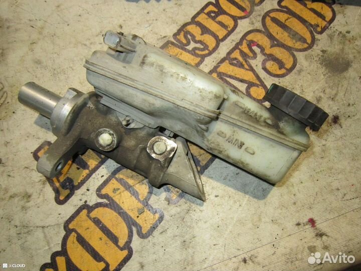 Главный тормозной цилиндр на renault fluence L30R