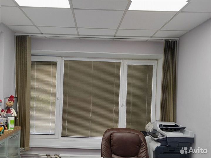 Рулонные шторы на окна в мансарду