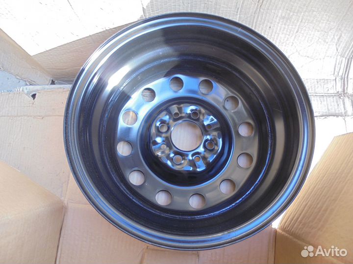 Оригинальный штампованный диск Datsun On-Do R14