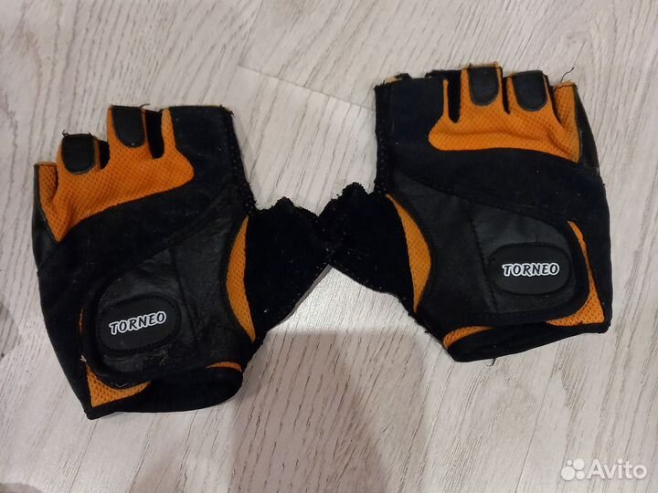 Велосипедные перчатки