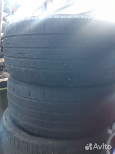 Yokohama Advan dB V552 235/50 R17