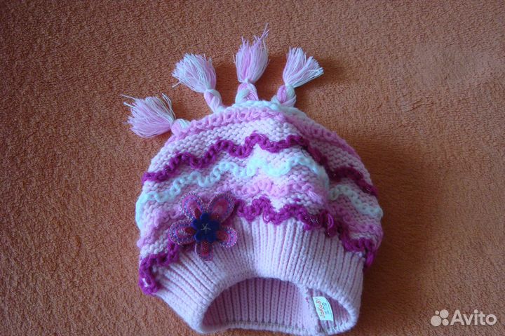 Вязаный берет для девочки