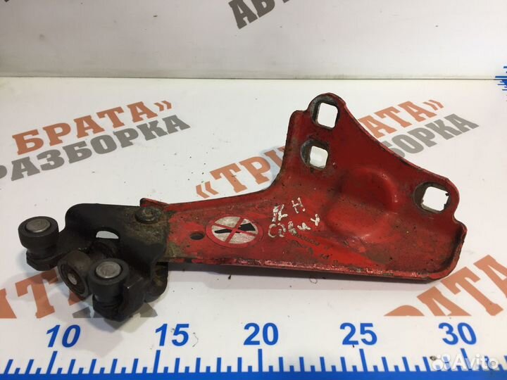 Рено Кангу Ролик сдвижной двери нижний