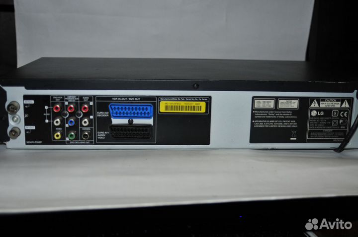 Видеомагнитофон DVD VHS
