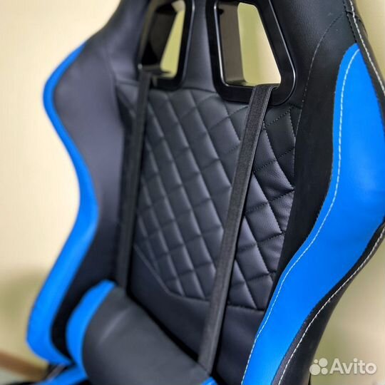 Компьютерное кресло геймерское
