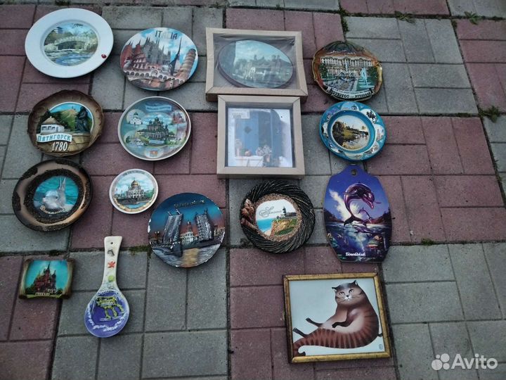 Сувенирные тарелки разных стран