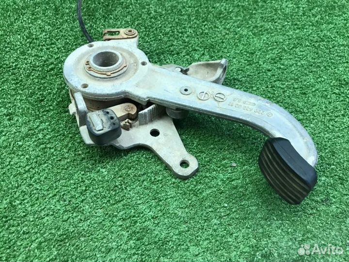 Педальный узел Mercedes-Benz S-Class 2001