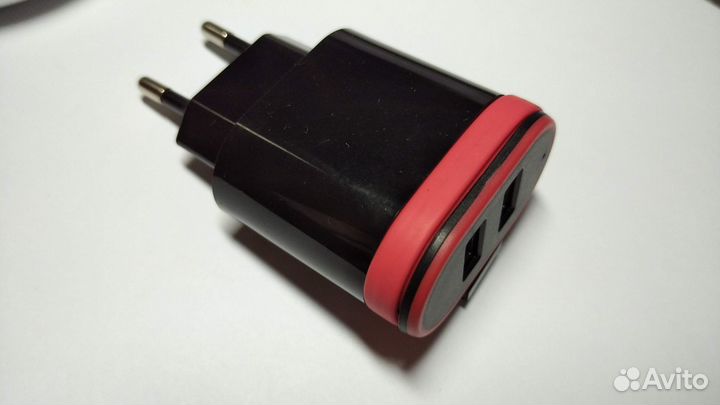 Зарядное устройство для телефона