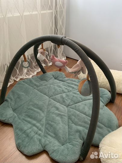 Развивающий коврик