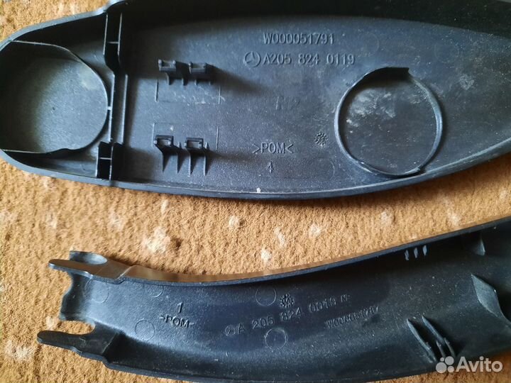 Накладка трапеции стеклоочистителя Mercedes W205