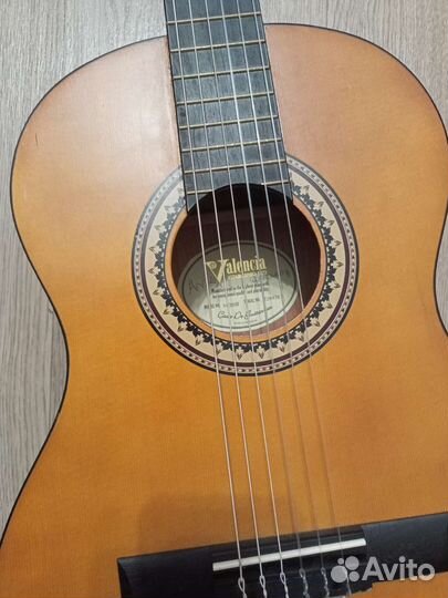 Гитара Valencia