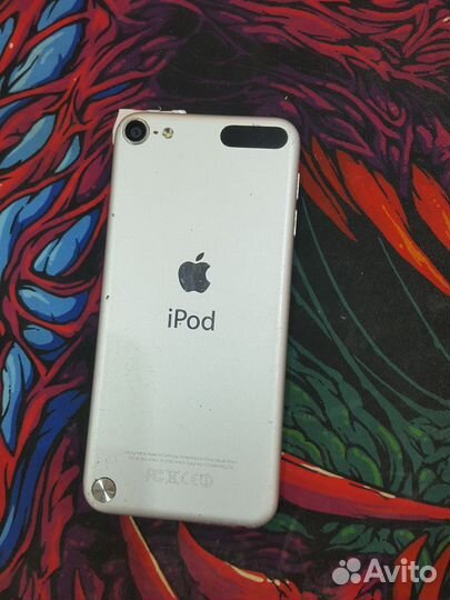 Плеер Apple iPod touch 6
