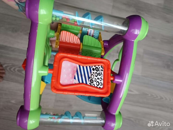 Развивающая игрушка треугольник