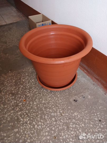 Большая плошка для цветов