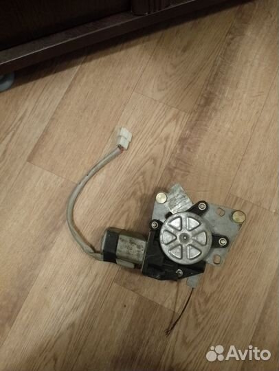 Моторчик стеклоподъемника Lifan breez