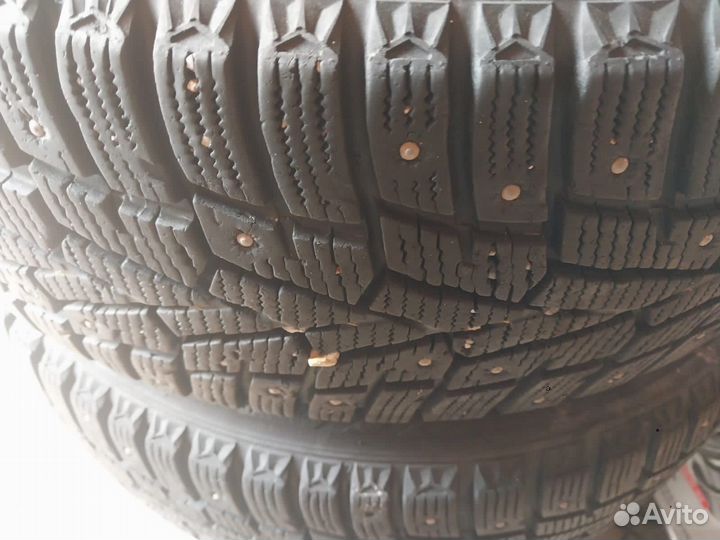 Nexen Winguard Ice Plus 215/55 R17