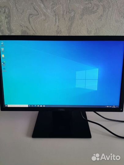 Монитор Dell 22 FullHd