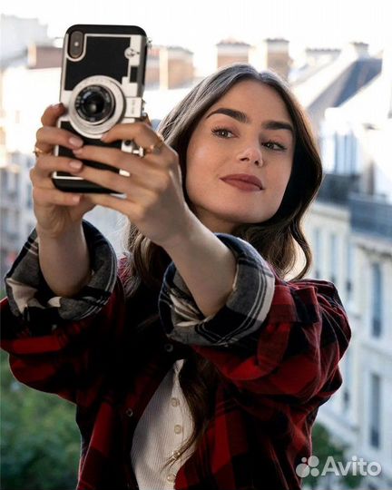 Чехол на iPhone 11 как у Эмили в Париже