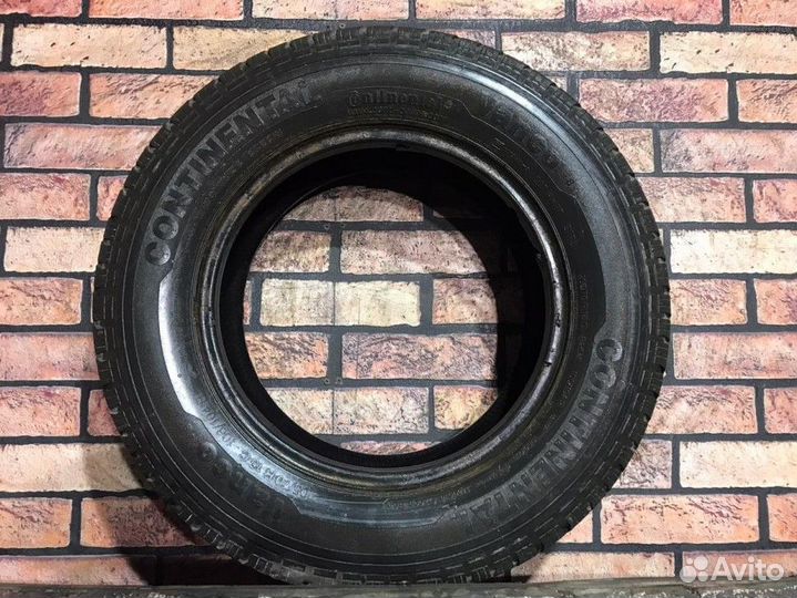 Continental Vanco 8 205/70 R15