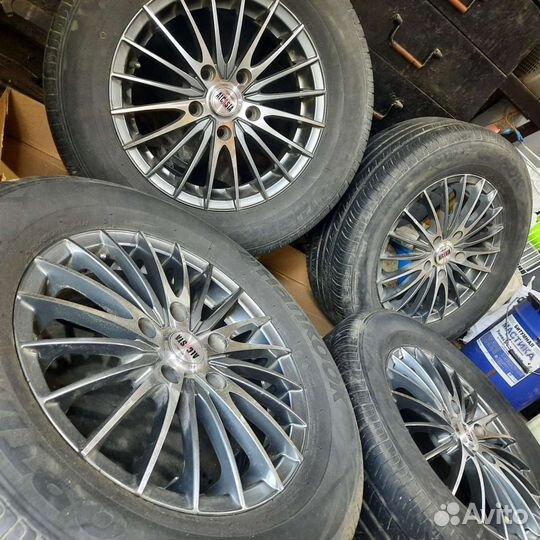 R15 Hankook Optimo ME02 205/65, PCD 5x114.3 DIA 66.1