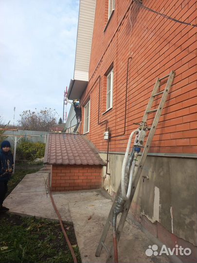 Утепление пеноизолом Утеплитель пеноизол