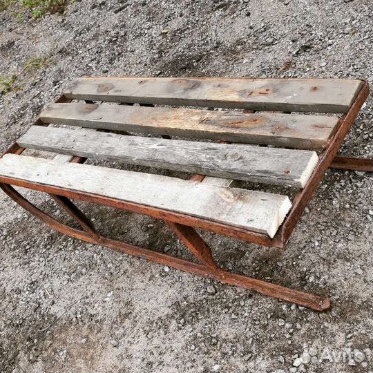 Старинные сани, Серп, Счёты СССР реквизит