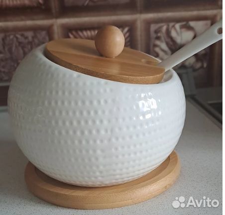 Сахарница 230 мл с крышкой с ложкой новая