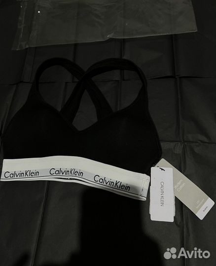 Бюстгальтер Calvin Klein