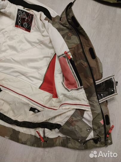 Куртка для сноуборда