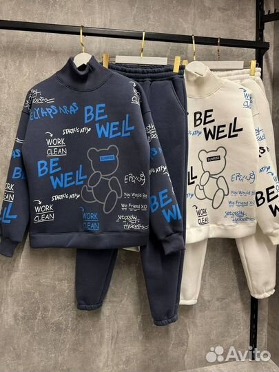 Спортивный костюм женский