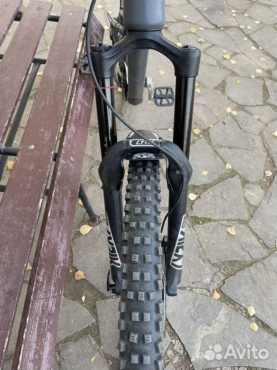 Вилка 29' Rock Shox lyrik rc2 180mm