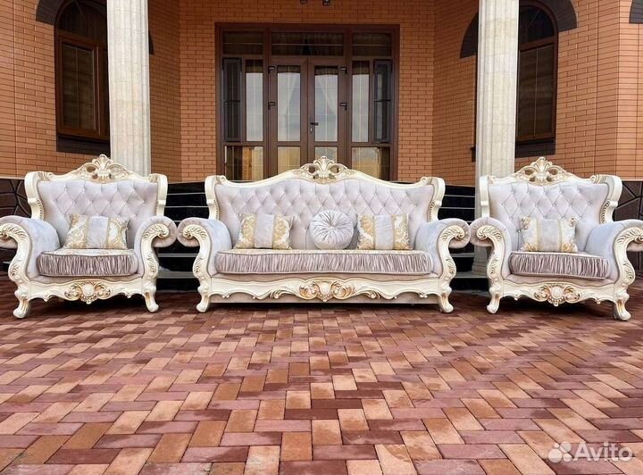 Диван в офис