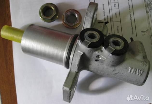 Главный тормозной цилиндр PML420