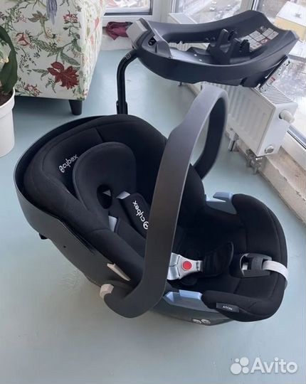 Автолюлька + база Cybex aton