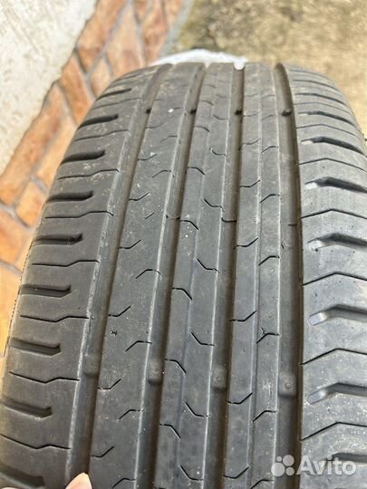 Continental ContiEcoContact 5 215/60 R17
