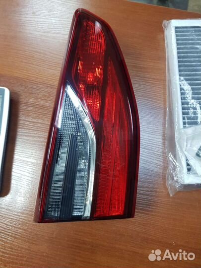 Фонарь внутренний левый Kia Ceed 2018 идеал