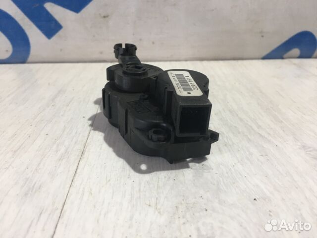 Моторчик заслонки печки LADA vesta 1.6 мт седан