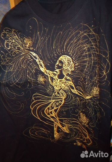 Ручная роспись, вышивка на одежде