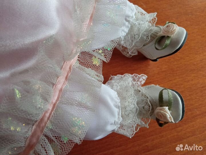 Кукла фарфоровая remeco collection