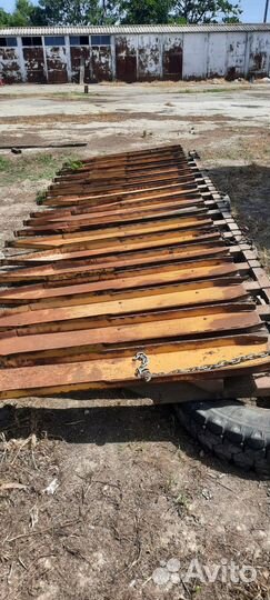 Приспособление Змиевского для уборки подсолнечника